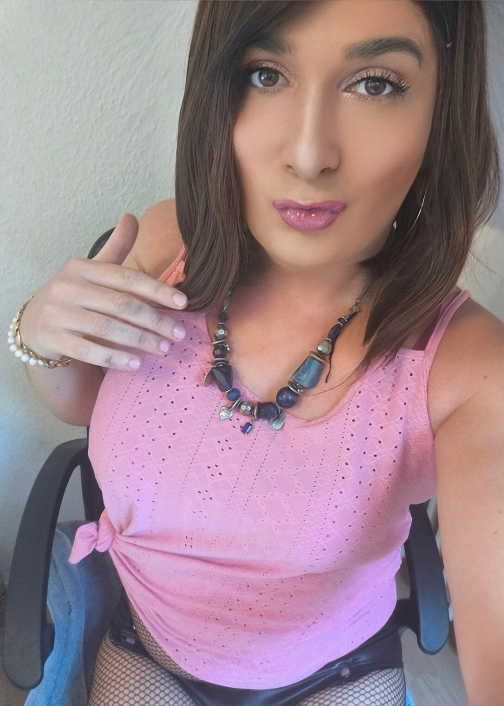 Mature Goddess dressed up in black and pink #2