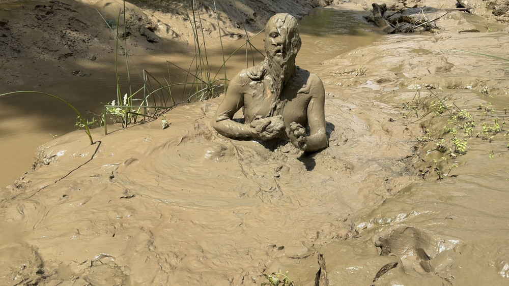 SHOT - MUD PIG IN HEAT #28