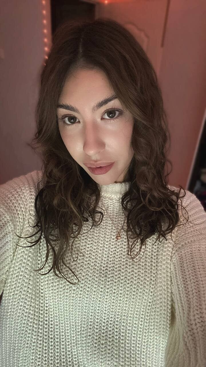 Emma Free Photos #52