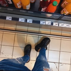 crocs