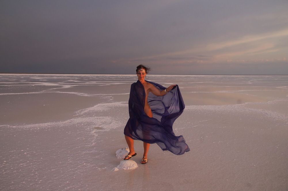 On Sunset-Light with DeepBlue Shawl on Salt- Lake #27