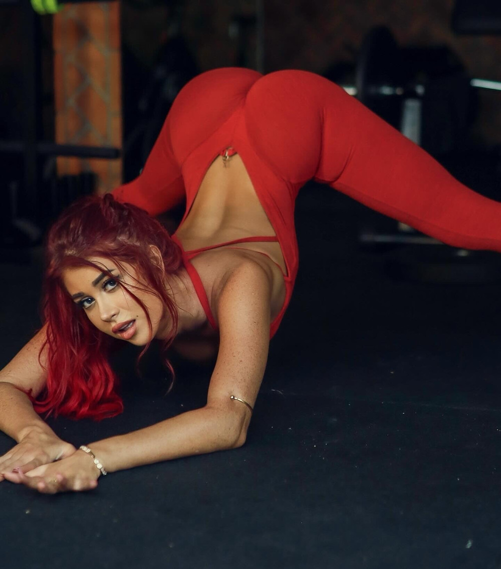Gym with flexible Atlanta Moreno #3