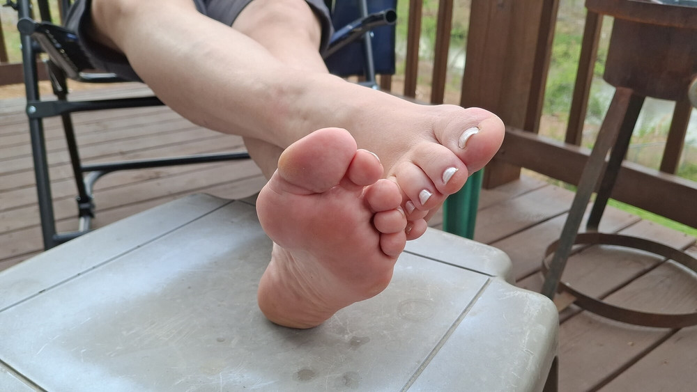 Girlfriend showing her soles and toes #7