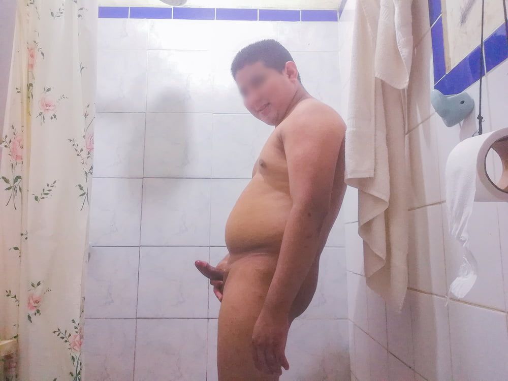 Gordito Sexy (Bajo la Ducha) 2 #3