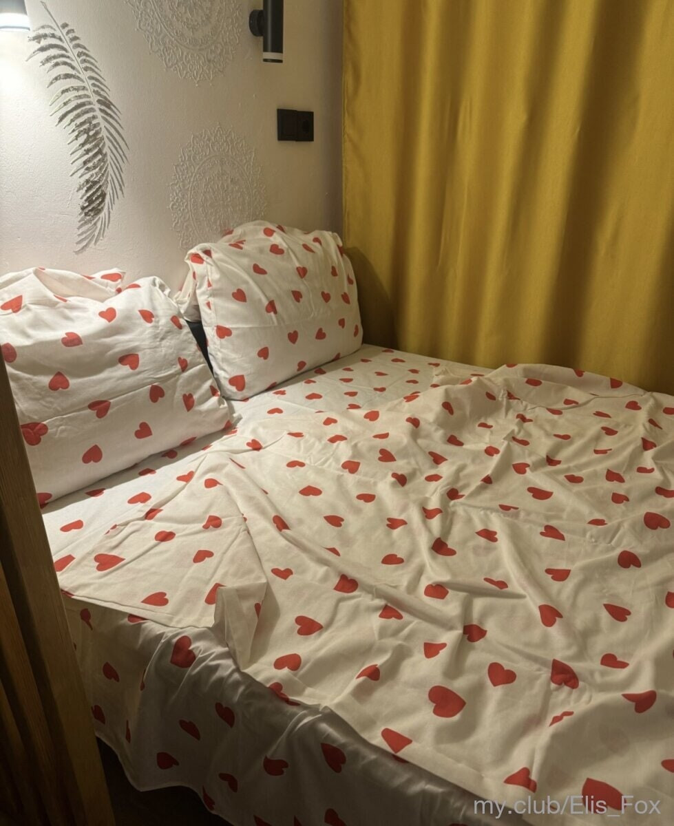 Alice Free Photos #33