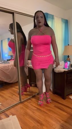 Danae in hot pink