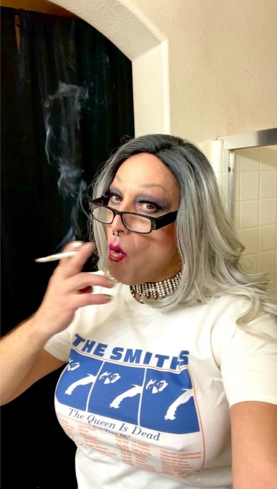 Marilyn Getting Ready Smoking Fetish  #25