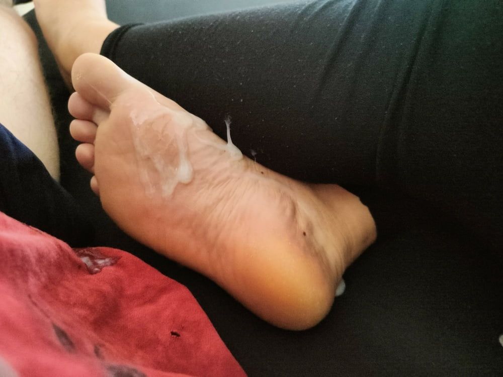 Hornychubby feet And pussy hanumanfeets dick #6