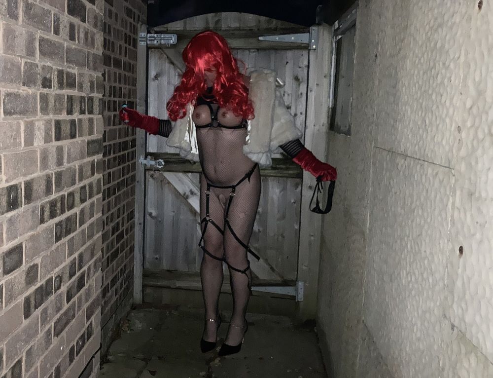 SuzieXX Alleyway Hooker Dress up  #14