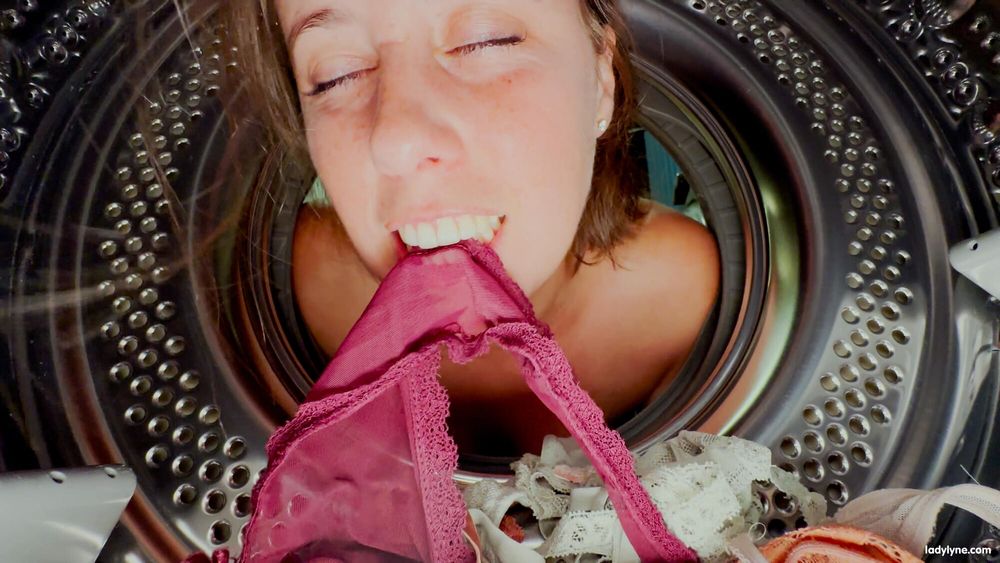 LadyLyne stuck in the washing machine  #6