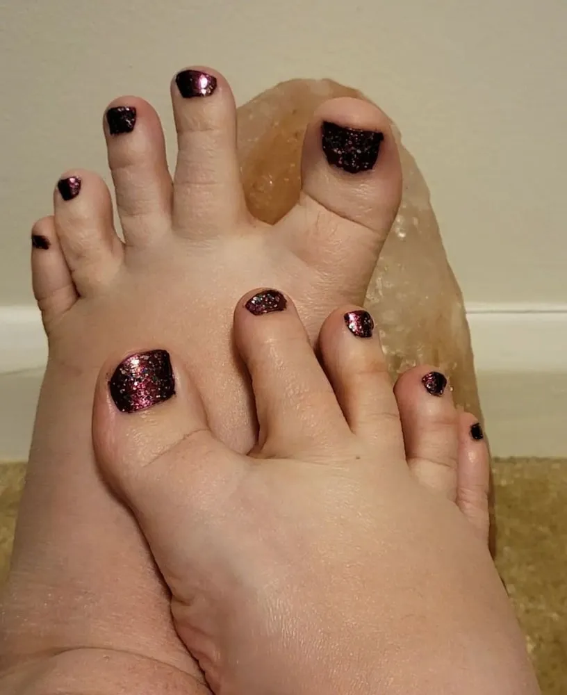 BBW Feet Pics - 10 Pics | xHamster