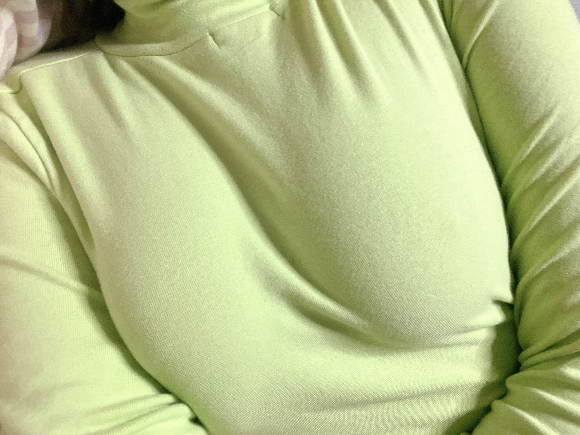 เสื้อสีเขียว