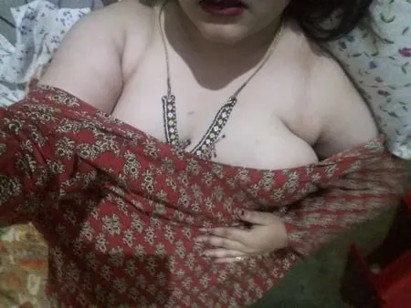 chubby desi bhabhi shy         