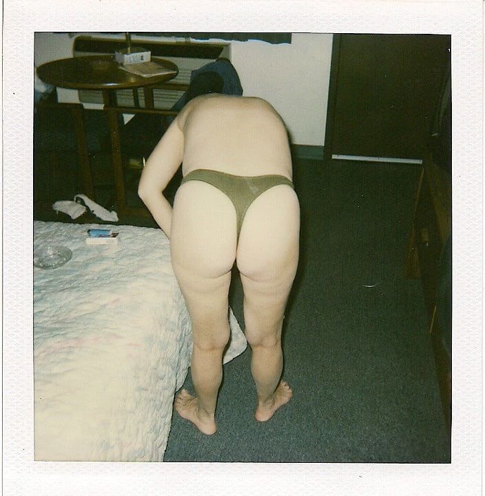 Vintage Sexy Polaroid Pictures #19