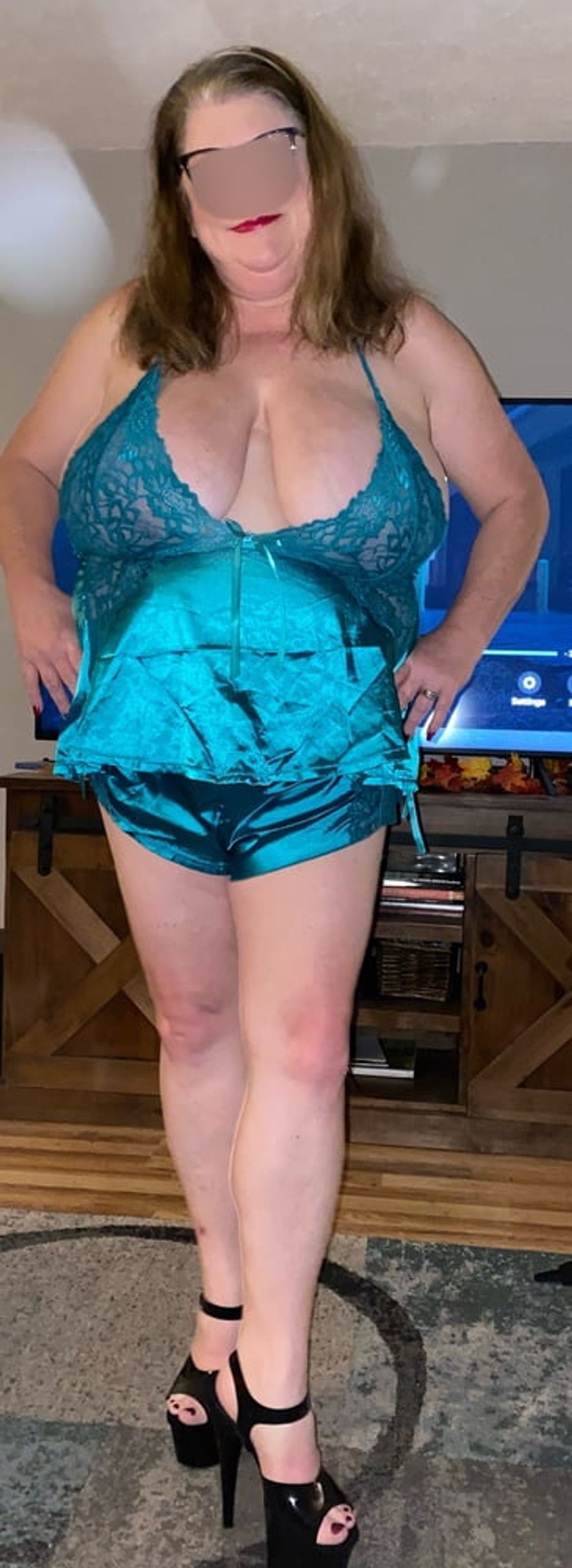 Sexy BBW wife #8