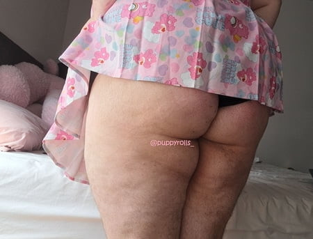 such  a  pretty  skirt,  and  an  even  sexier  ass! 