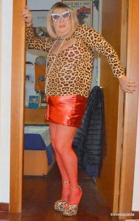 red and leopard whore part           