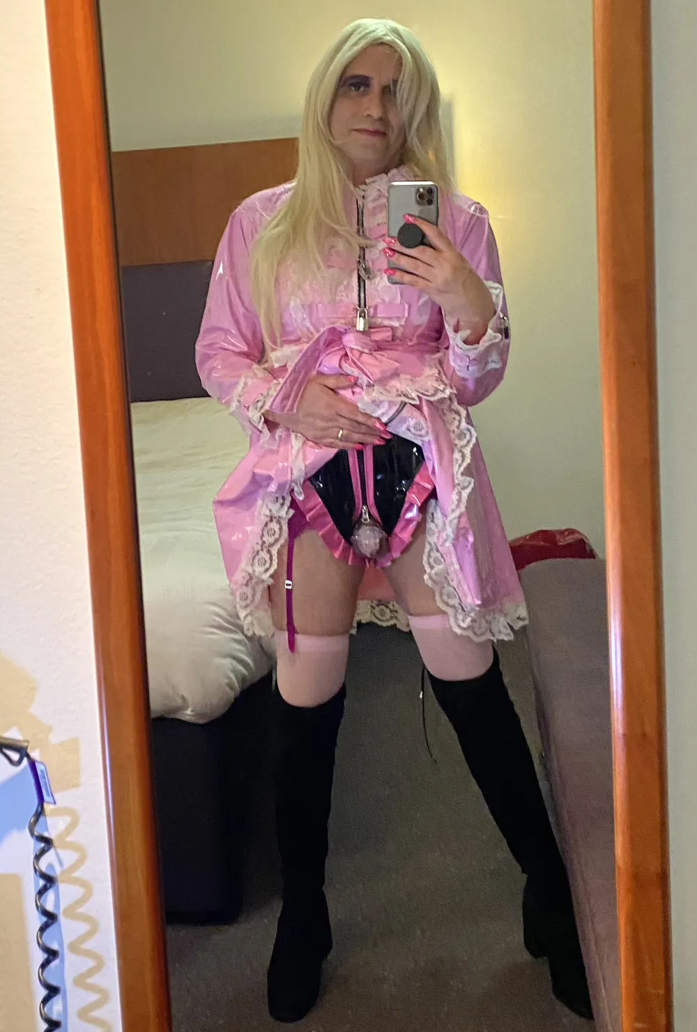 bubblegum pink sissy maid to please #3