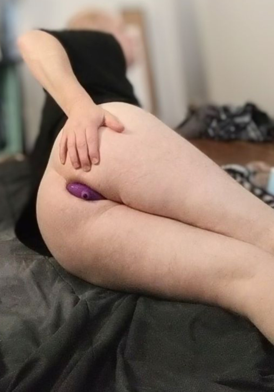 ME NUDE SHOWING MY BODY #6