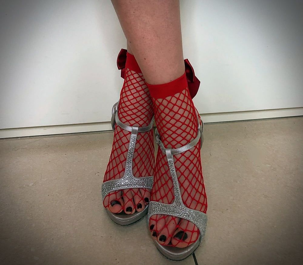 Giada sexy heels and nylon feet #4