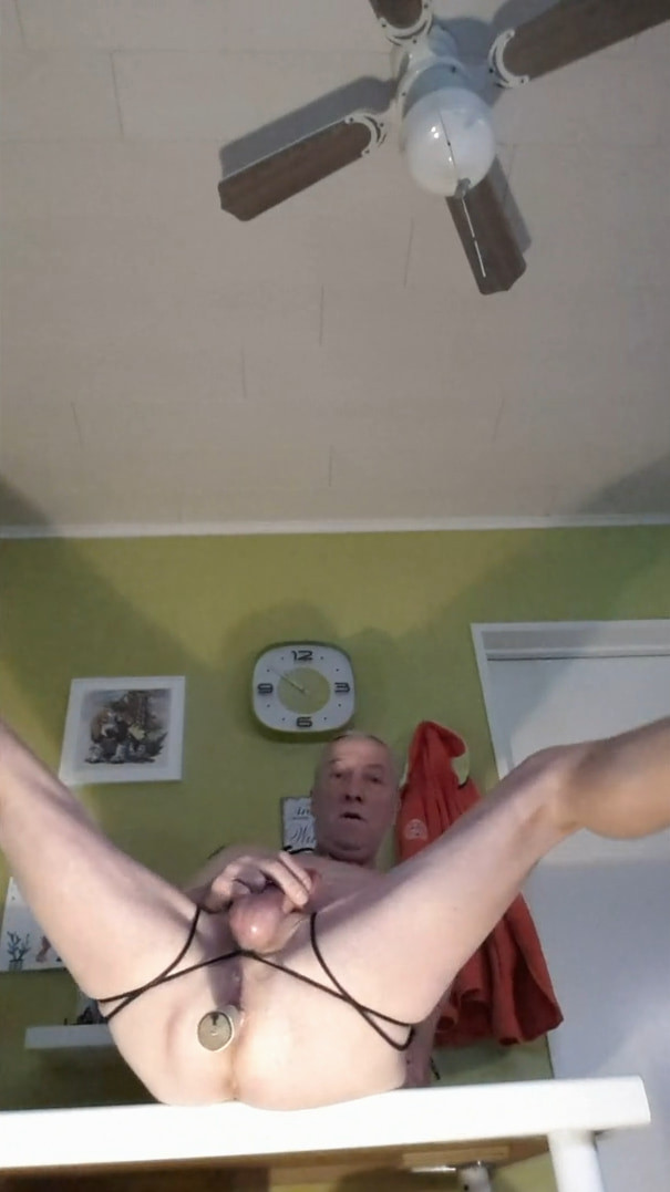 GRANDPA DILDO BONDAGE JERKING FLYING CUMSHOT SEXSHOW #11