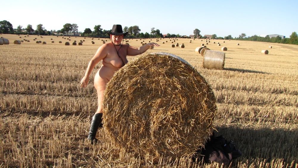 Completely naked in a corn field ... #19