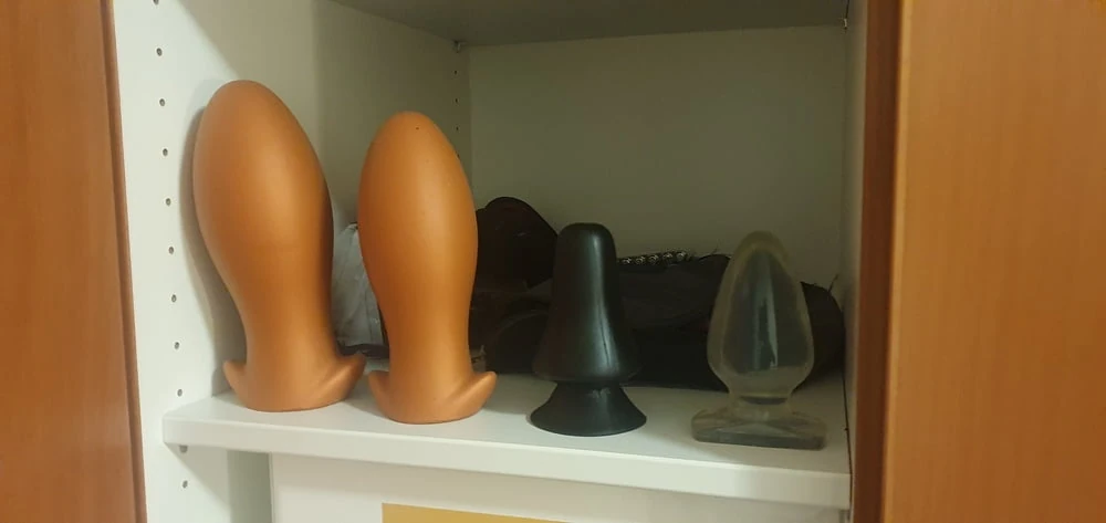 My toys collection and one New dildo.... #20
