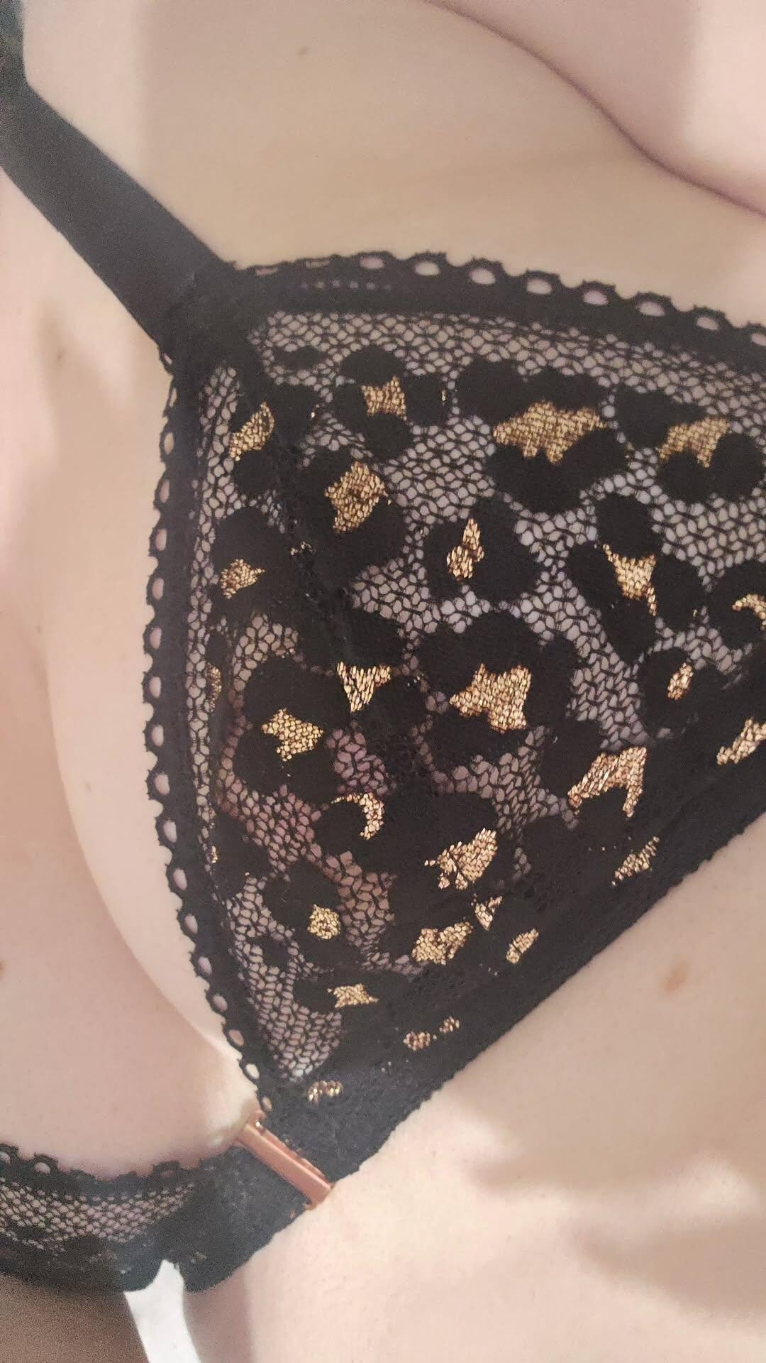 THE LEOPARD GIRL