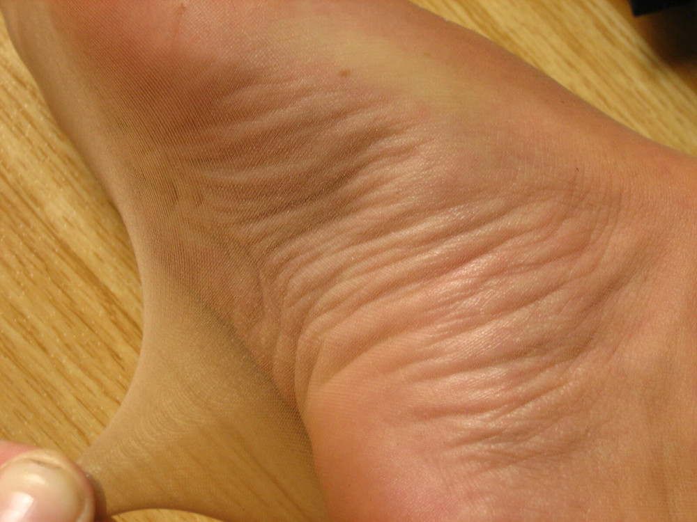 Random Male Feet Pics Barefoot and in Nylons #21