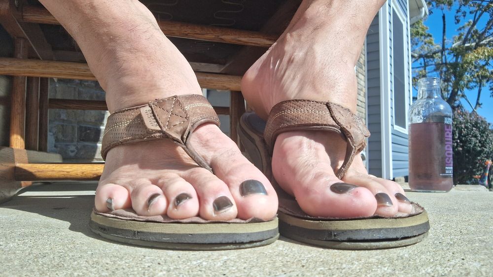 My feet and Pedicured toes #10