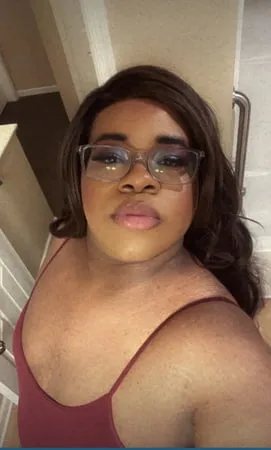 pretty trans bbw         