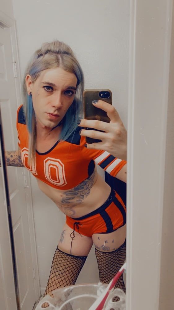 Sexy Sports Babe