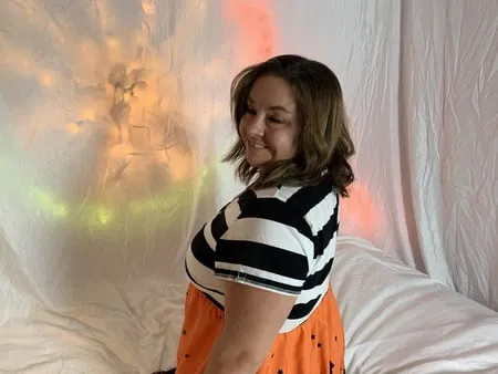 sexy bbw spooky booty         