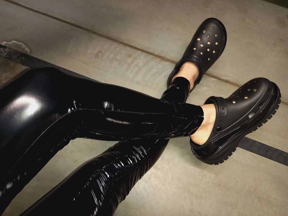 crocs and latex leggings #5