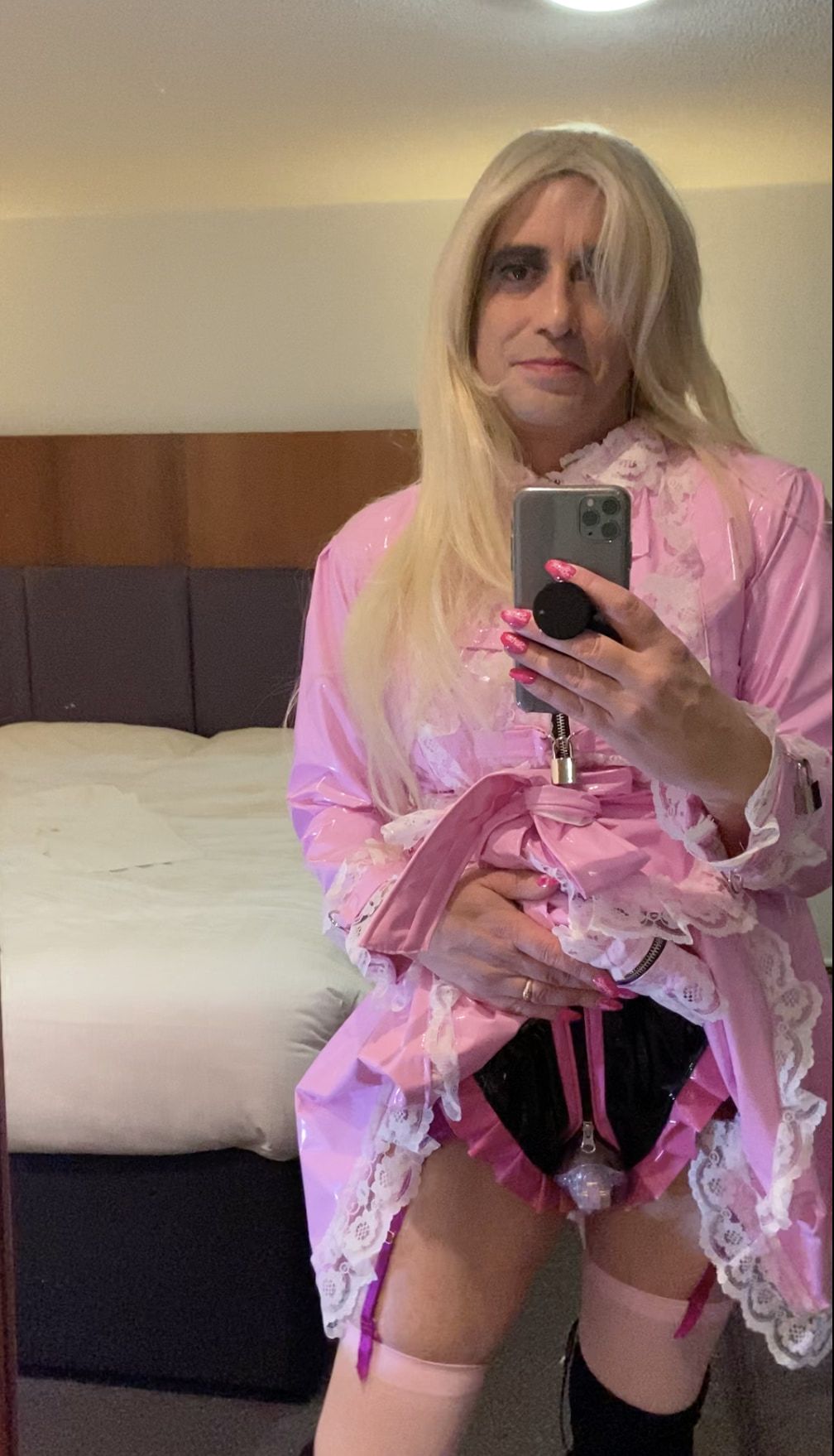 bubblegum pink sissy maid to please #3