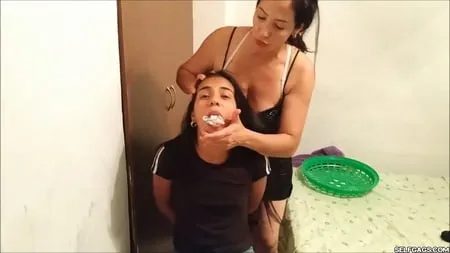 cleaning stepmoms dirty panties with her mouth         