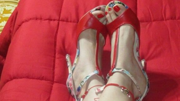Sexy high heels and feet 💖 #16