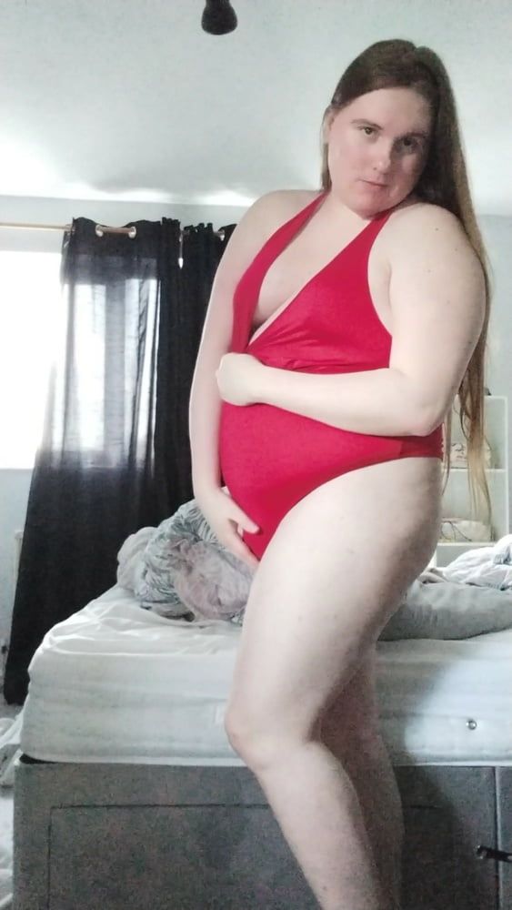 My enormous BBW curves in a sexy red singlet! #9