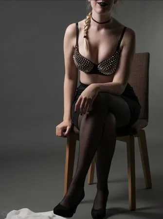 German mistress in stockings seduces slave clothedplesures         
