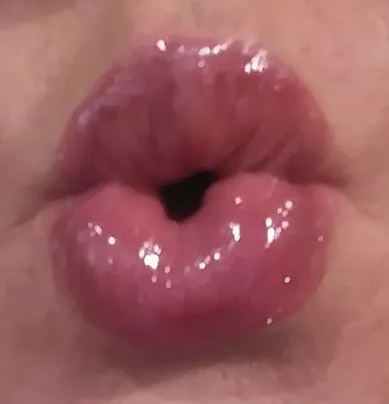 juicy lips         