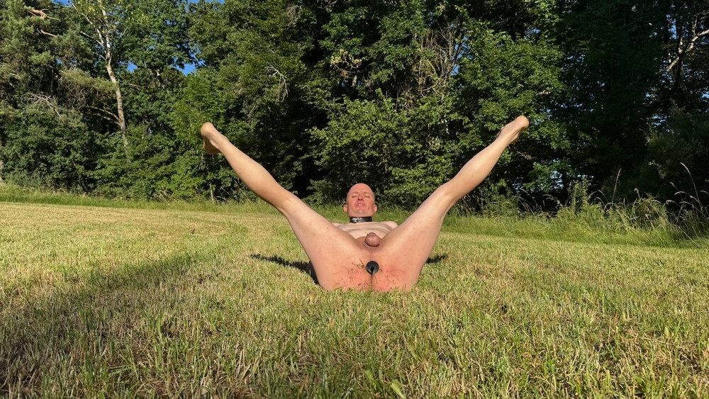 Christoph Straubinger  naked in dust - pathetic dog #30