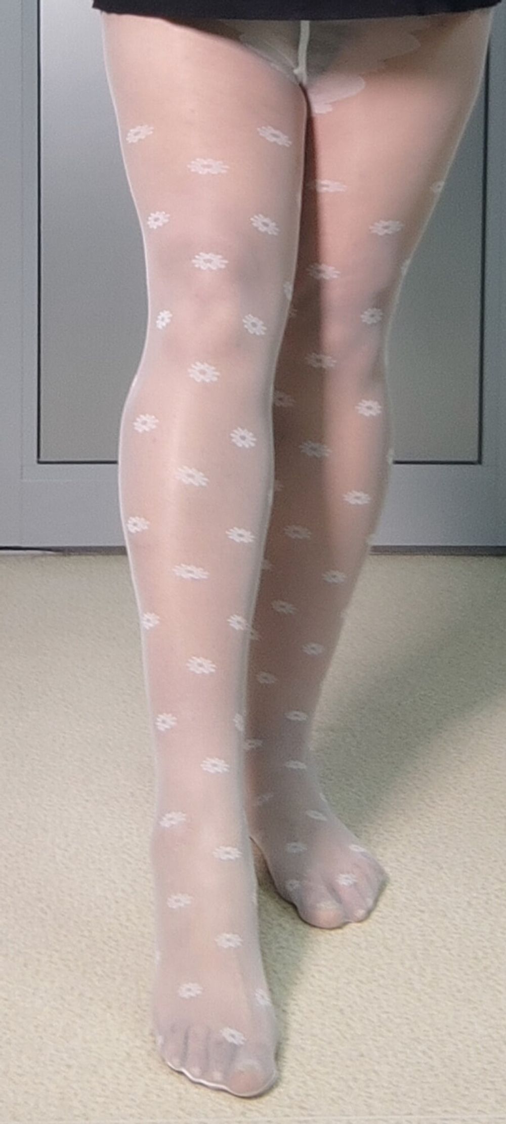 Another pair of white pantyhose on my feet,my favorites. #33