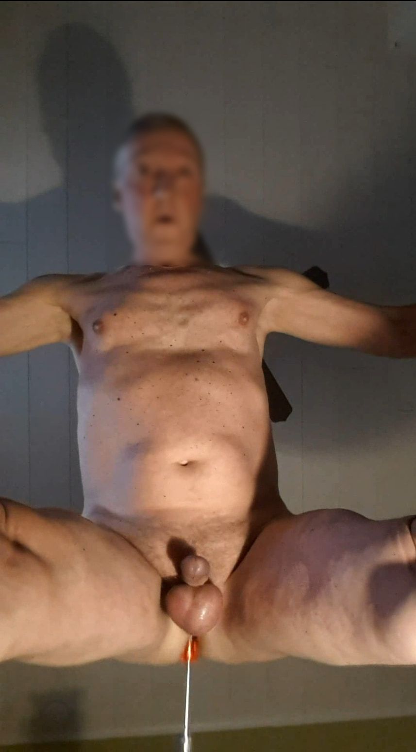 naked exhibitionist analtoy machinefuck sexshow cumshot #22