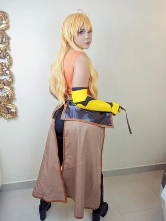 yang xiao long rwby         