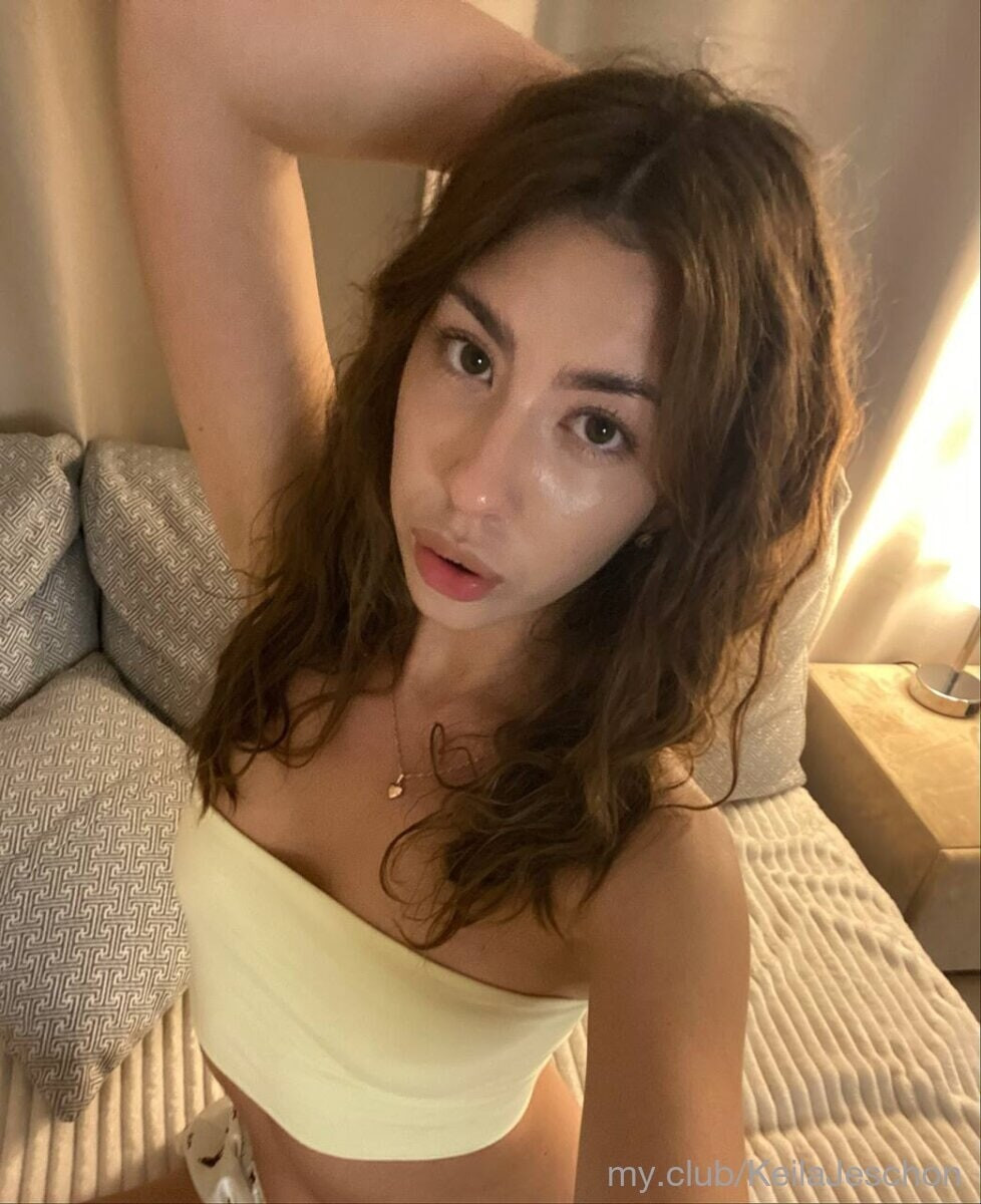 Emma Free Photos #26