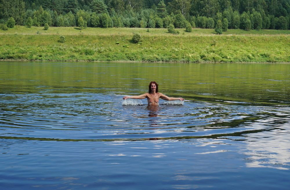 Nude Playing in Volga-river #44
