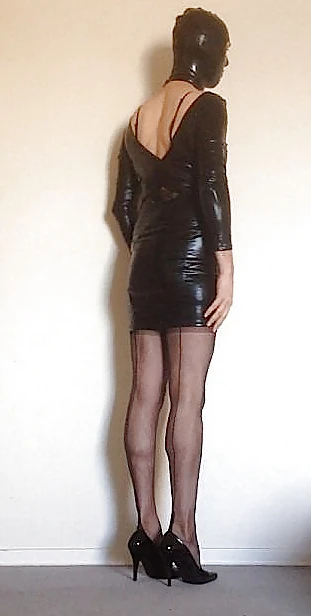 Latexmask &amp; Nylon stockings #31