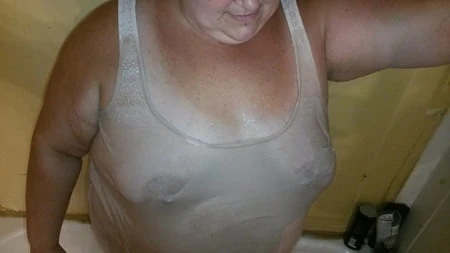 wet t shirt shots         