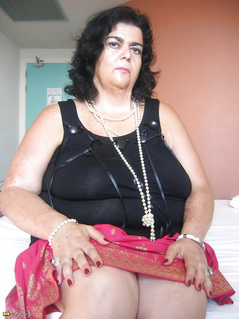 Fat Senile Grandmother and Her Old Cunt PART 2