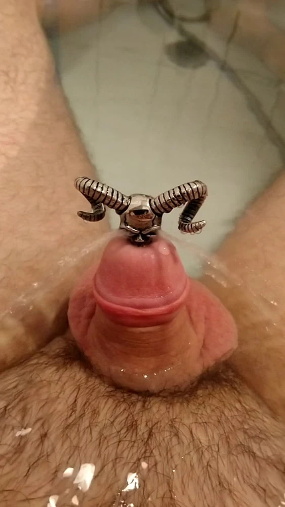 Pissing #2